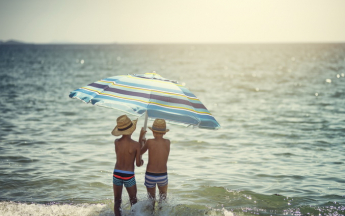 Enfants à la plage.