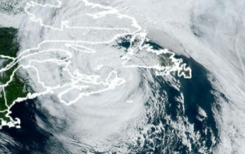 Fiona à son arrivée sur l'est du Canada.