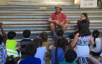 Des élèves à l'Académie du Climat.