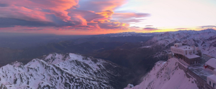 Effet de foehn sur les Pyrénées le 20 décembre 2022.