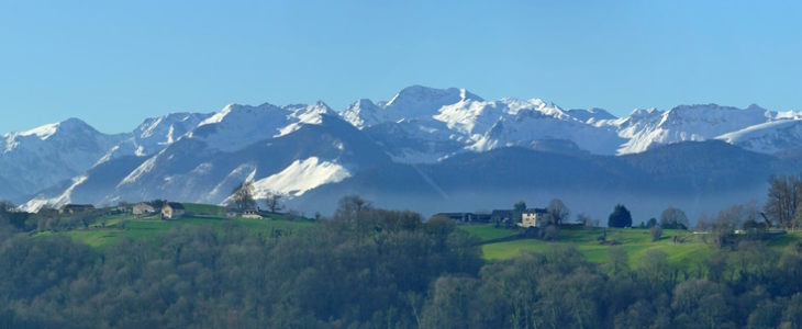 Massif du Sesques (2605 m) dans les Pyrénées le 1er février 2023.