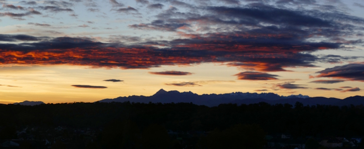 Effet de foehn sur les Pyrénées.