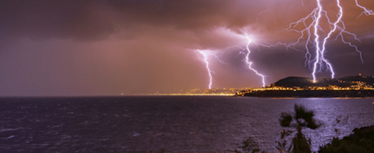 Les orages font partie des phénomènes météorologiques les plus dangereux en France. 