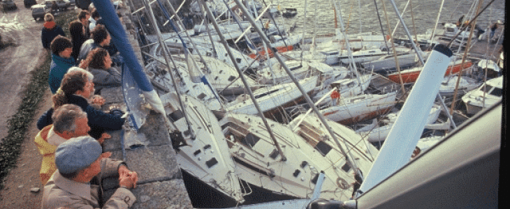 Après la tempête : bateaux dans le port de Concarneau.
