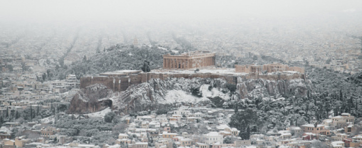 Athènes et son Acropole sous la neige
