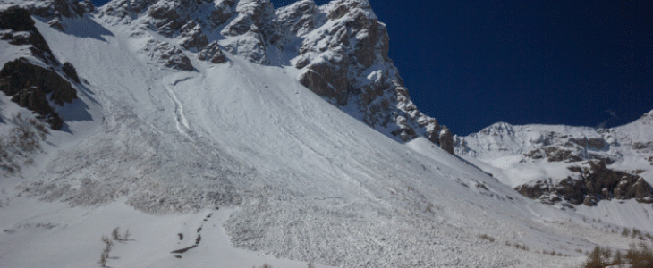 Avalanche le 13 mai 2021 sur les pentes du Trou de l'Aigle (mont Pelat, Mercantour)
