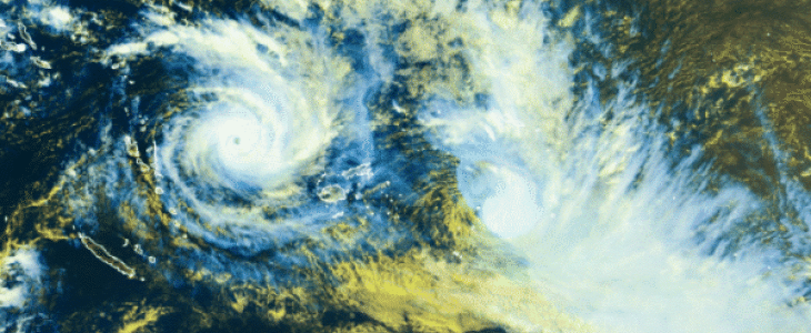 Image satellite montrant les deux cyclones le 15 décembre 2020 - © Météo-France