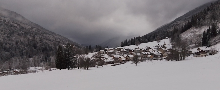 Il neige en montagne ce dimanche.