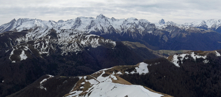 Effet de foehn sur les Pyrénées mardi