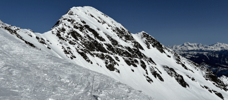 Le Grand Arc (2484 m) en Lauzière vu de Petit Arc le 02/02/2025 