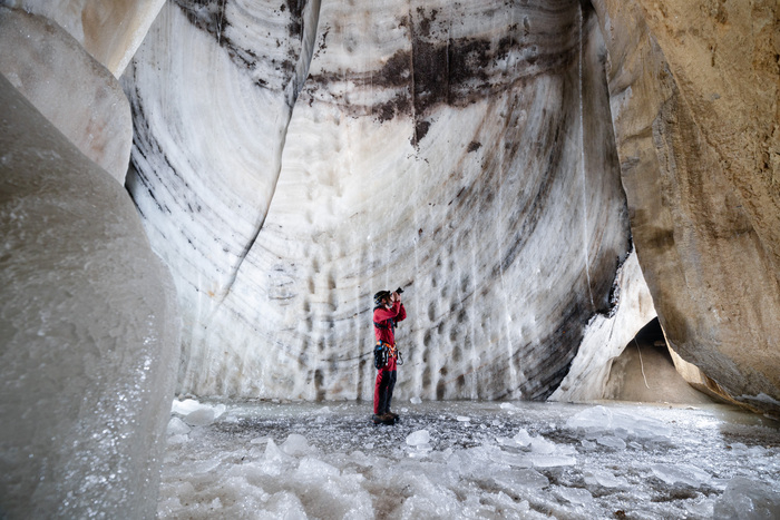 Un gouffre, un glacier – Kévin Carpin