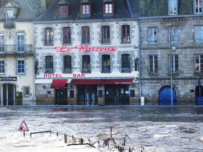 Pic de crue dans la ville de Quimperlé – Virginie Poyard