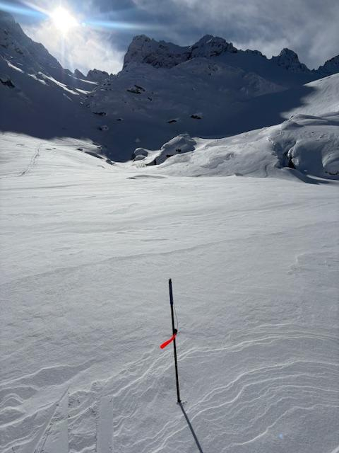2,10 m de neige avant la montée à Tumaginesca. © Météo-France / Cédric Specia