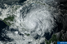 L'ouragan Eta, qui a frappé d’abord le Nicaragua comme ouragan de catégorie 4, a balayé l’Amérique centrale avec des pluies diluviennes.