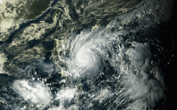 Le cyclone Goni a frappé les Philippines au stade de super typhon.
