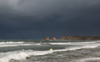 Pluies orageuses et vent soutenu sur la côte basque.