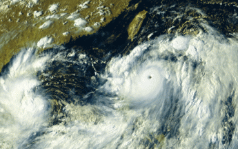 Le super-typhon Chanthu, au développement explosif, menace les Philippines et Taïwan