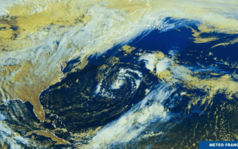 La tempête subtropicale Ana vue par le satellite GOES-Est le 22 mai 2021 à 12 UTC