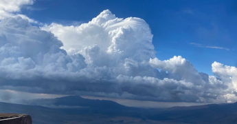 Combien pèse un nuage ?