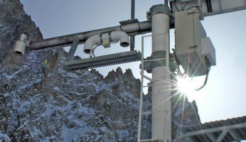 Station Nivose aux Ecrins, CEN, le 06/02/2006. © Météo-France / Lecorps Dominique