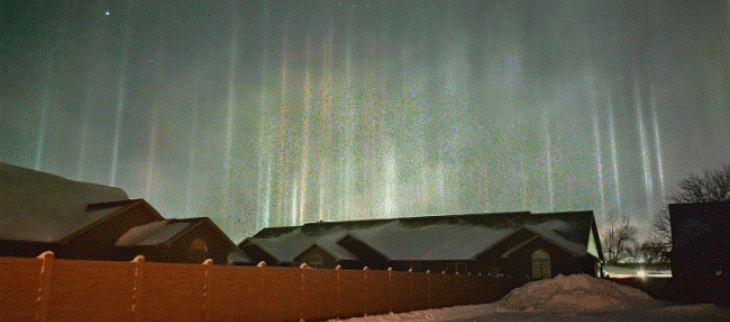 Piliers lumineux observés la semaine dernière à North Platte, Nebraska, USA
