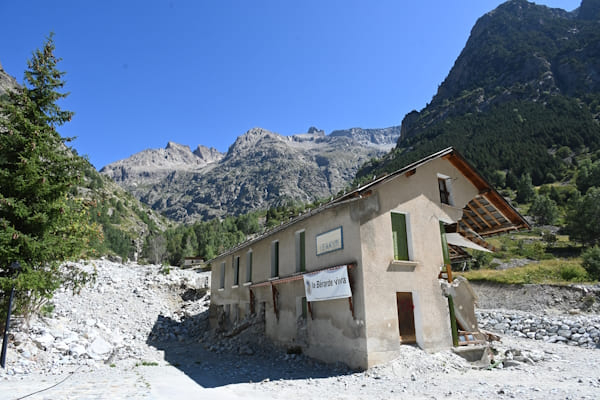 « La Bérarde, 1 an après la catastrophe » © Alain Pellorce