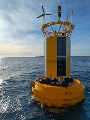 Bouée ancrée. © Météo-France