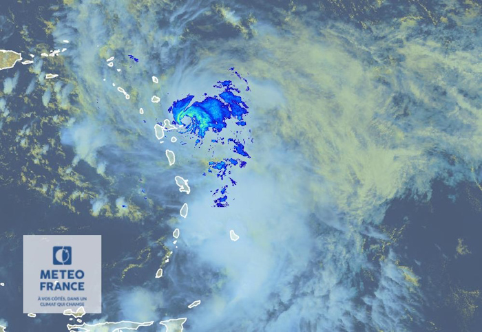 La tempête tropicale TAMMY s'approche de la Guadeloupe et de la Martinique  avec des pluies torrentielles - Outre-mer la 1ère